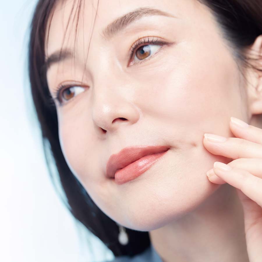 限定メイク アクアセラムルージュ＜ストロベリープリズム＞