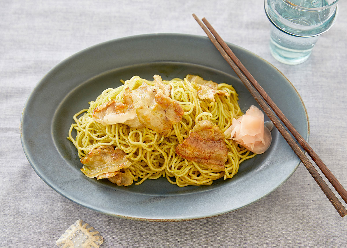 カリカリ豚肉入りグリーン焼きそば